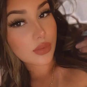 Meet your Posher, Alicia enjady